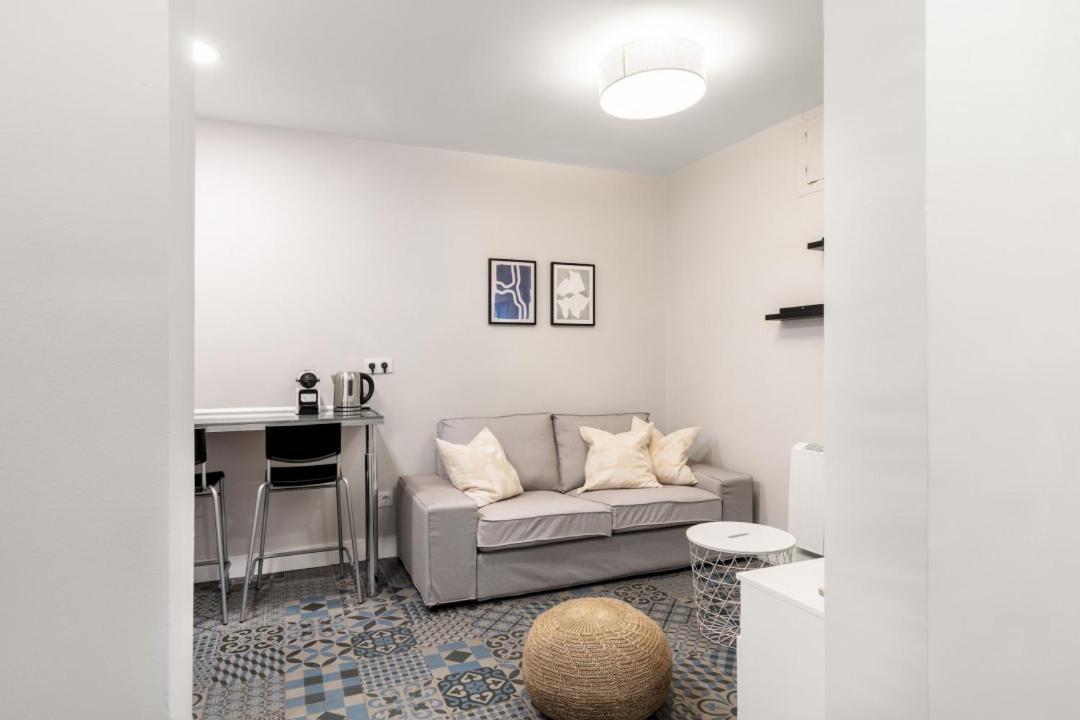 2 Bedrooms 1 Bathroom Furnished - Las Letras - Bright - Mintystay Madryt Zewnętrze zdjęcie